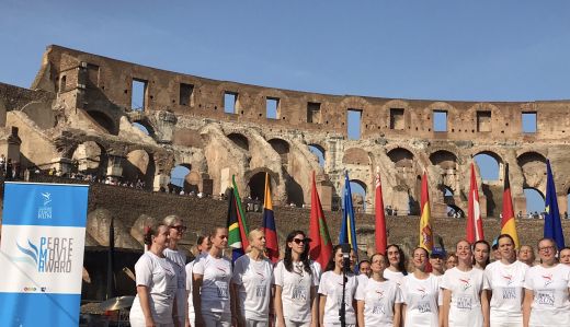  Peace Run wurde 1987 vom Friedensphilosophen Sri Chinmoy gegründet und hat bisher mehr als zehn Millionen Menschen in mehr als 150 Ländern weltweit beschäftigt.